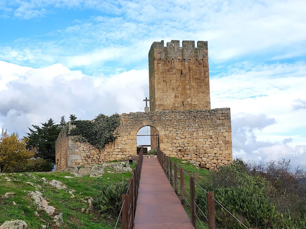 Castelo de Longroiva, Portugal
